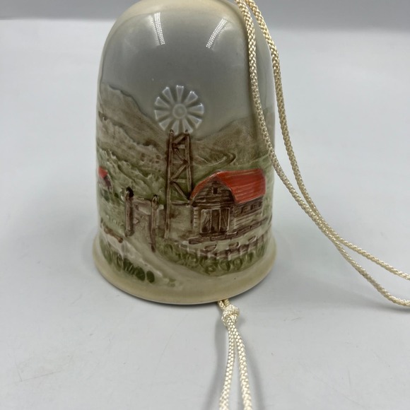 Vintage Porcelain Bell Chime Japan OMC Otagiri Co. Handpainted Farm Cows Mill - Picture 4 of 14